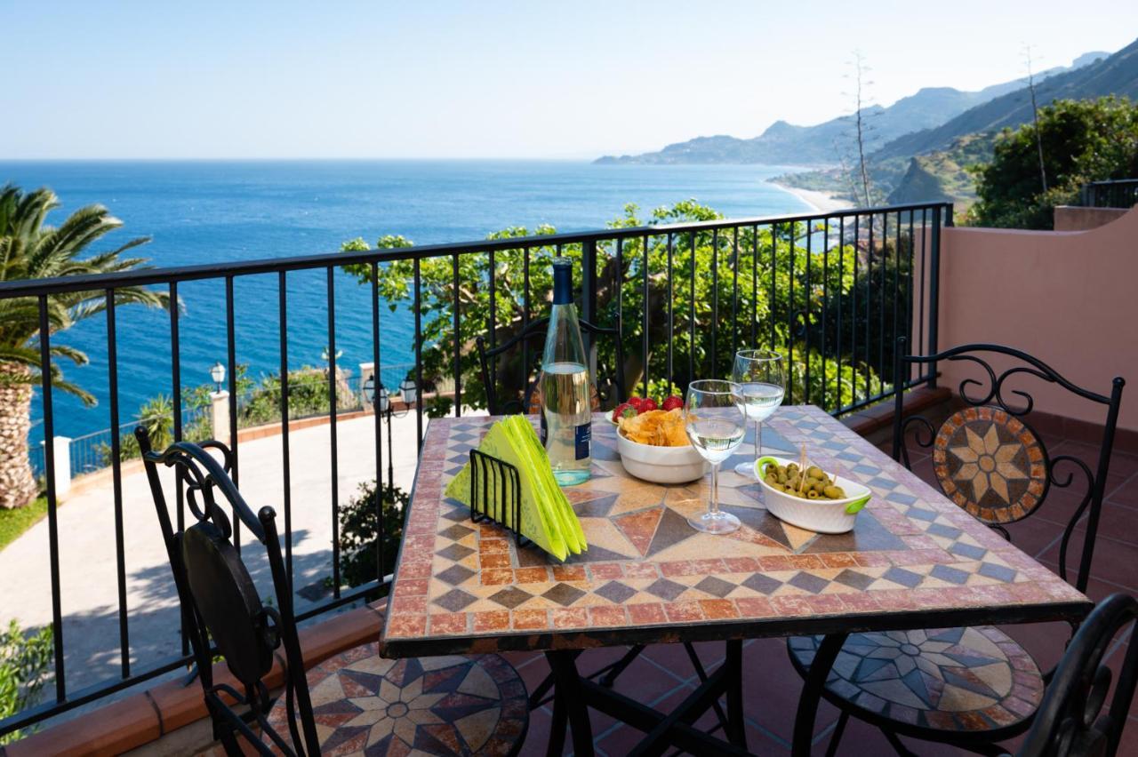 Casa Belvedere Riviera Taormina SantʼAlessio Siculo Kültér fotó